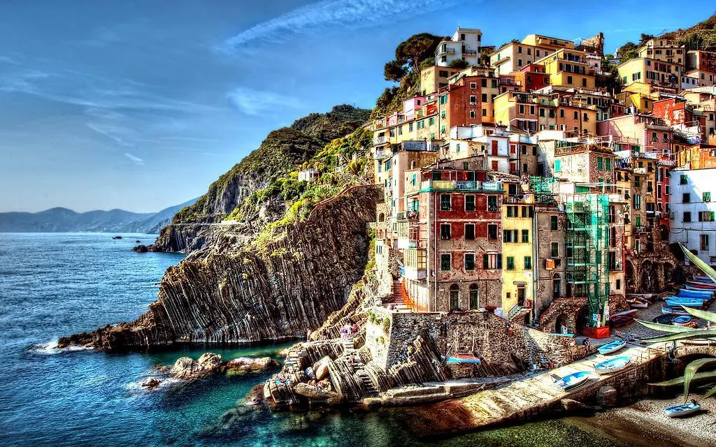 Ariadimare 5 Terre La Spezia 0*,  Italy